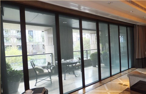 A款無下軌折疊紗門 A款無下軌折疊紗門